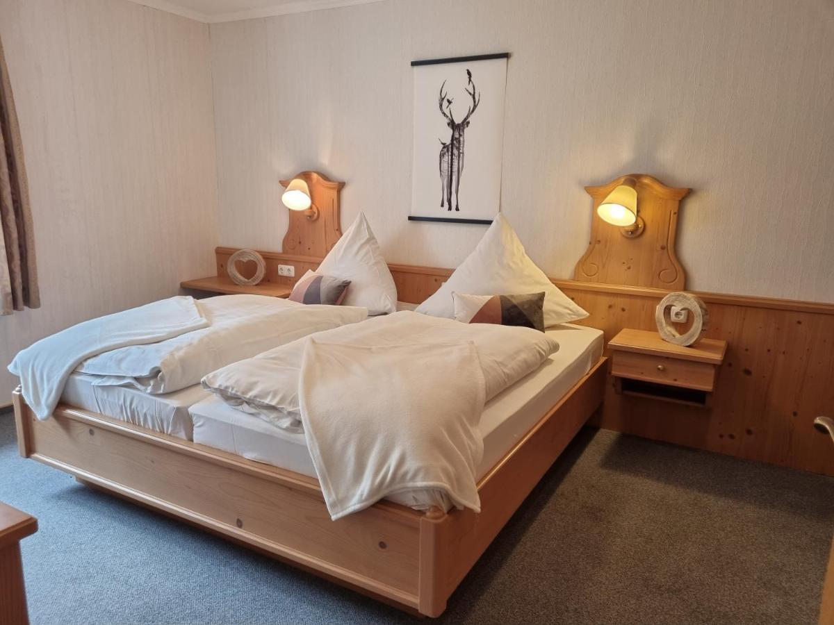 Landhotel Hof Barrl Schneverdingen Chambre photo